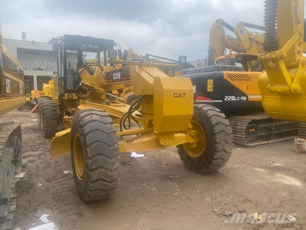 CAT 120 H Greideriai