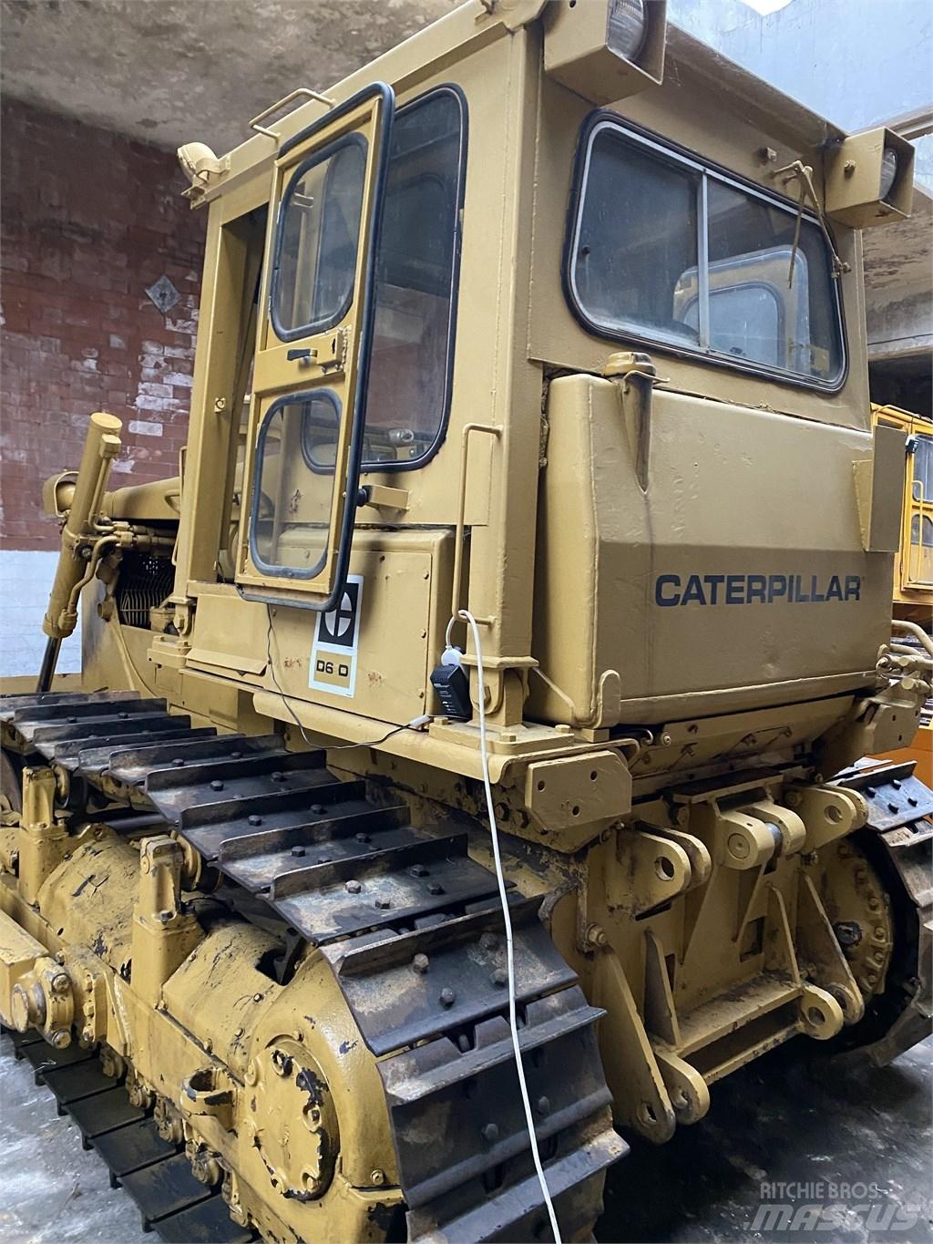 CAT D 6 D LGP Vikšriniai buldozeriai