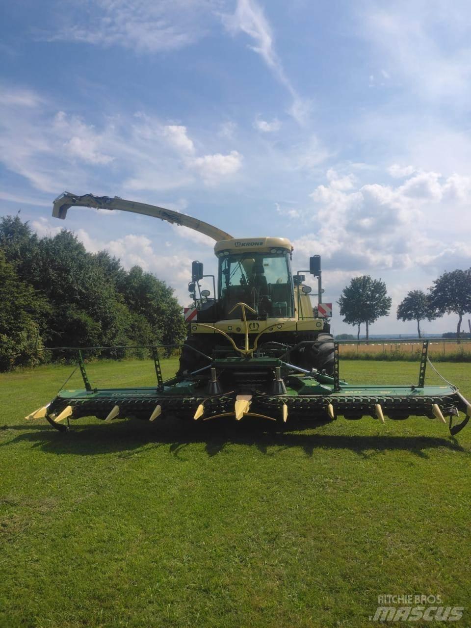 Krone Big X 700 Pašarų ruošimo technika