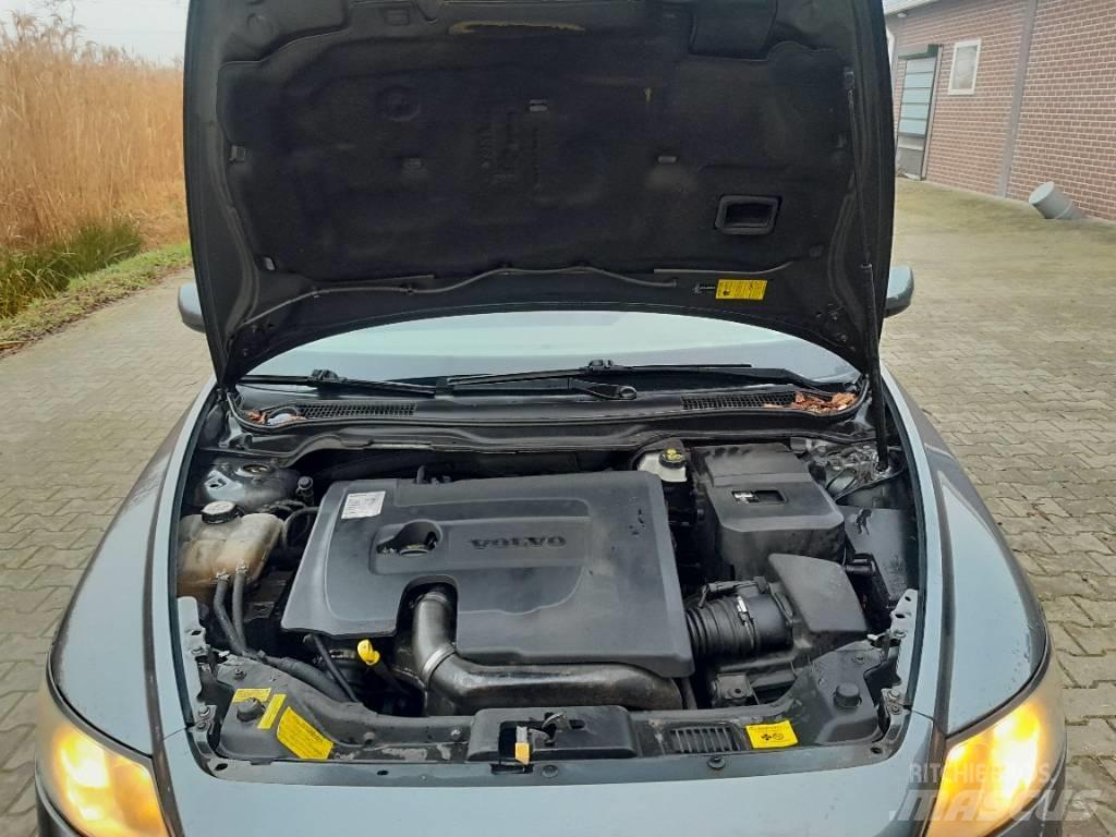Volvo 1.6 D momentum Lengvieji automobiliai