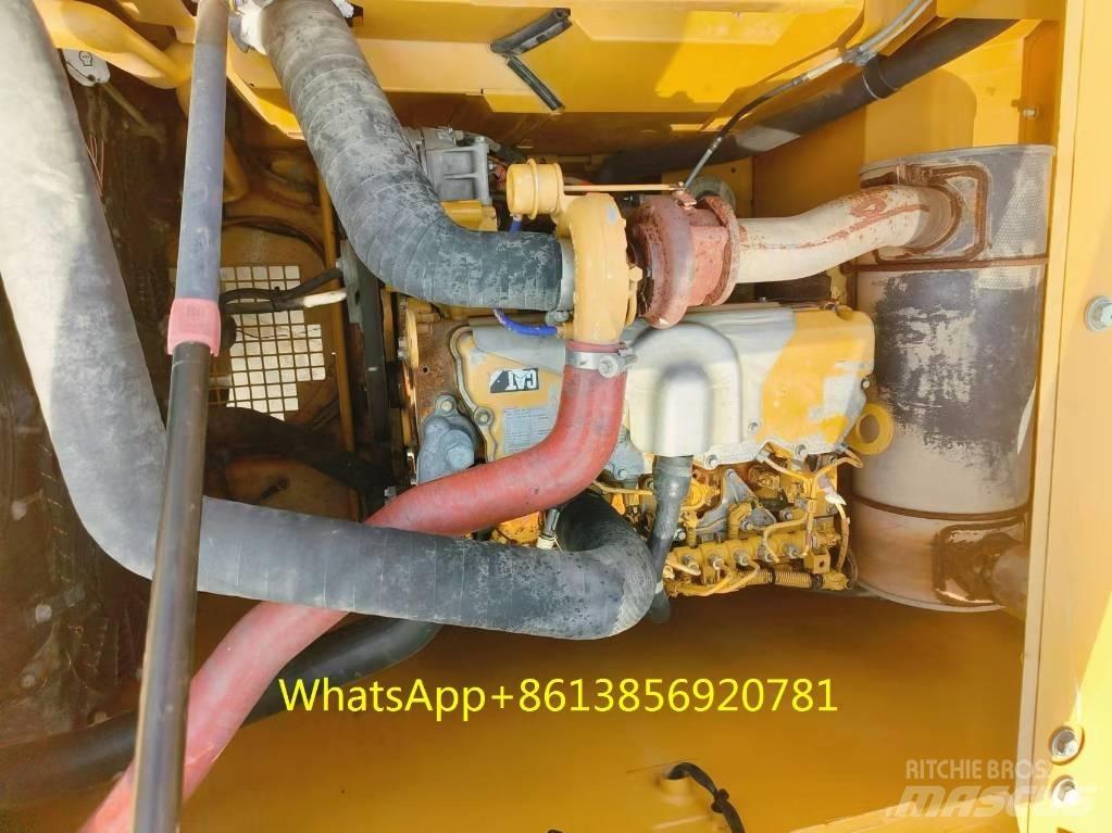 CAT 320 Vikšriniai ekskavatoriai