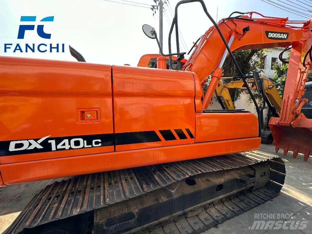 Doosan DX 140 LC Ratiniai ekskavatoriai