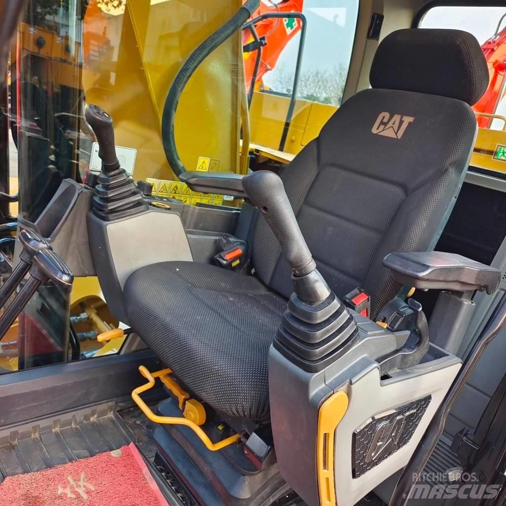 CAT 320GC Vikšriniai ekskavatoriai