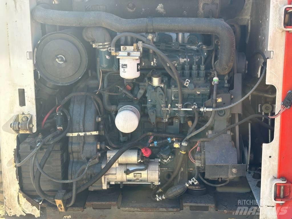 Bobcat A 300 Krautuvai su šoniniu pasukimu