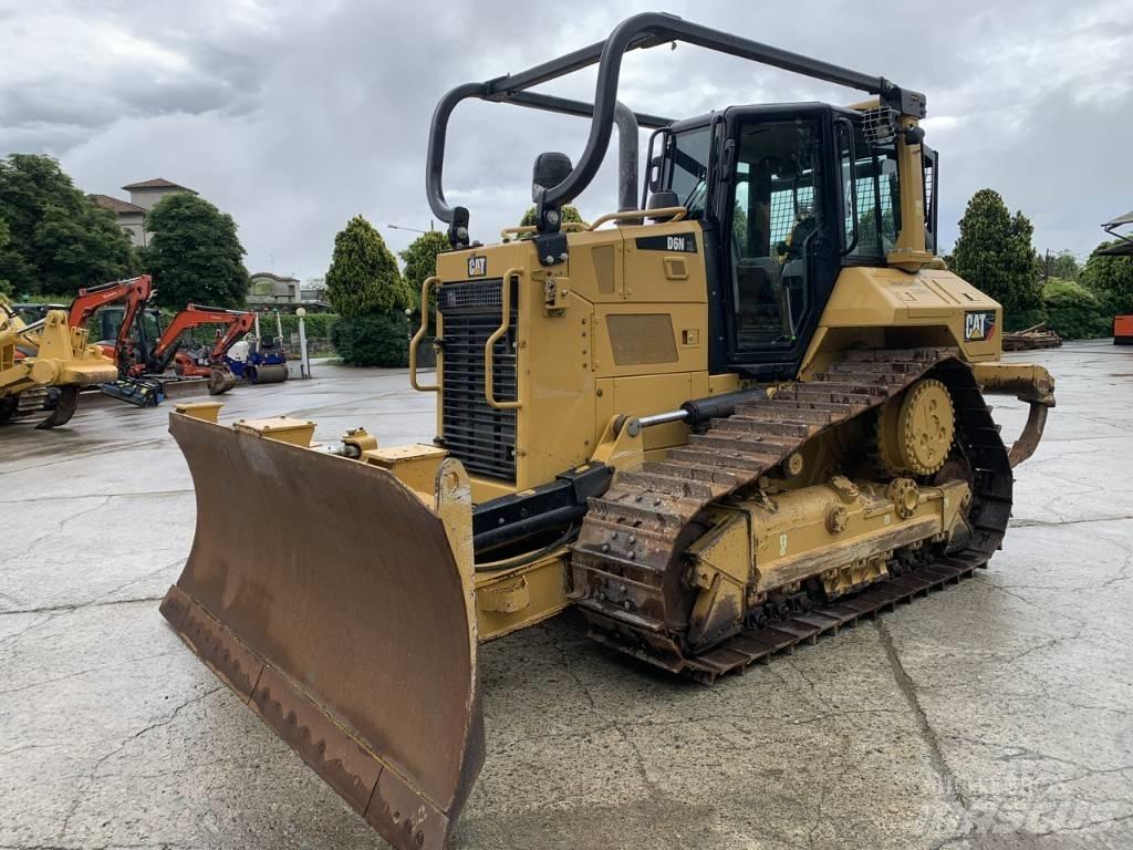 CAT D 6 N XL Vikšriniai buldozeriai
