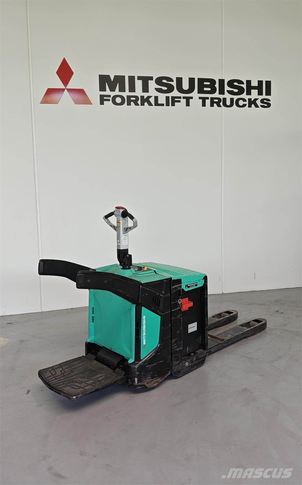 Mitsubishi PBV20N2 Keltuvai su platforma operatoriui