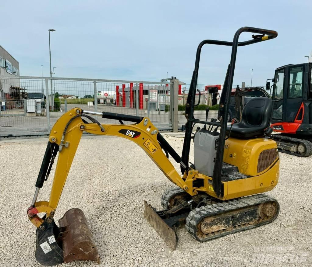 CAT 300.9 D Mini ekskavatoriai < 7 t