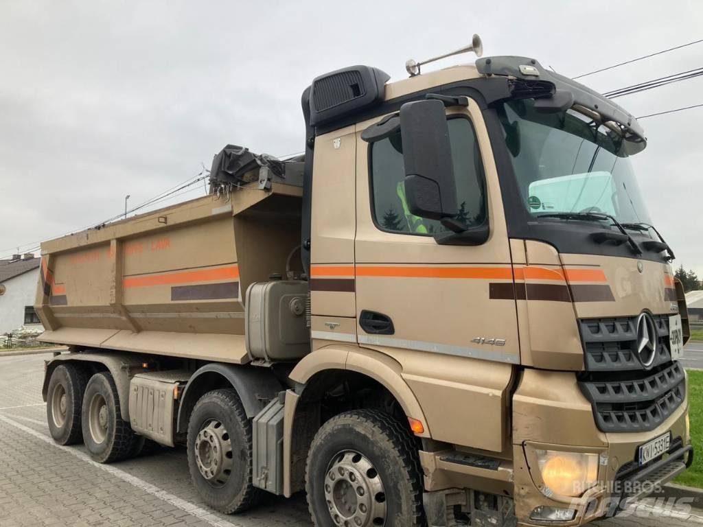 Mercedes-Benz Arocs Savivarčių priekabų vilkikai