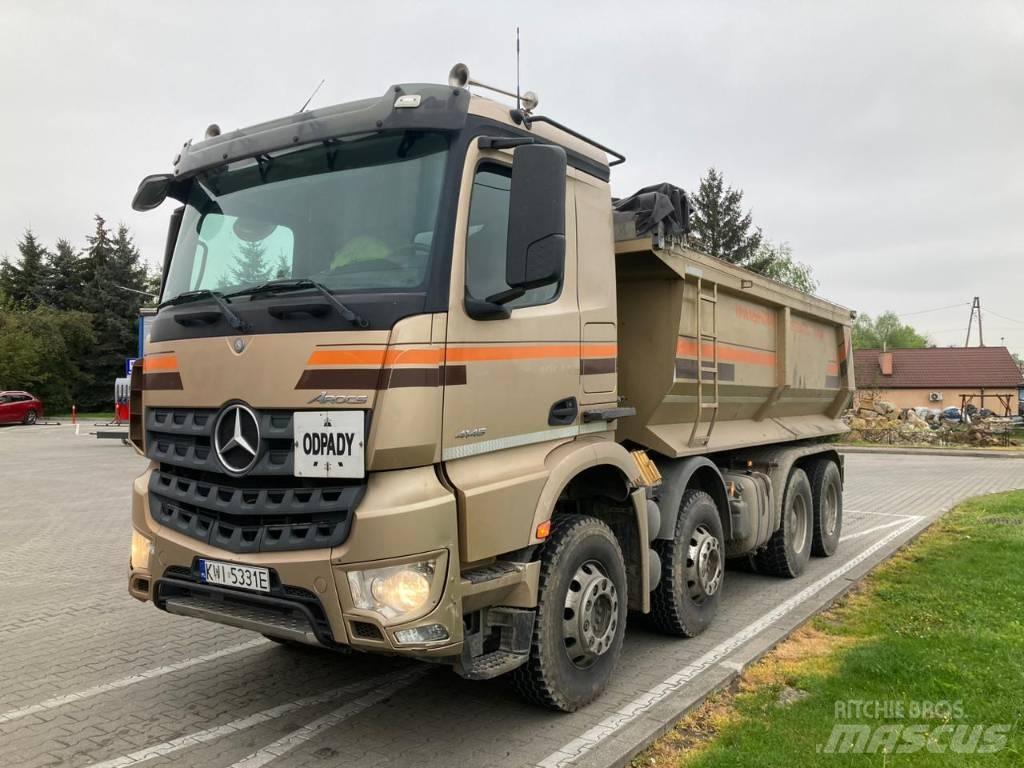Mercedes-Benz Arocs Savivarčių priekabų vilkikai