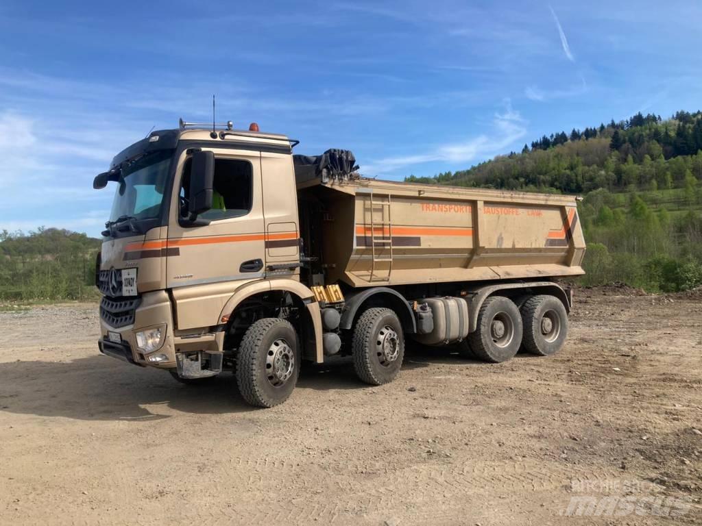 Mercedes-Benz Arocs Savivarčių priekabų vilkikai