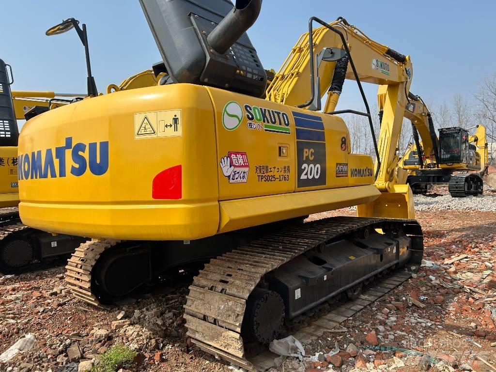 Komatsu PC 200-8 Vikšriniai ekskavatoriai