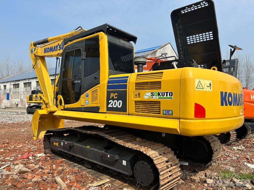 Komatsu PC 200-8 Vikšriniai ekskavatoriai