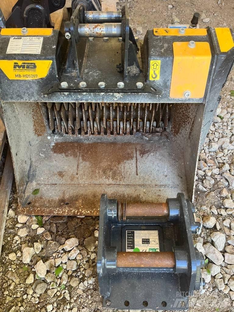 MB Crusher HD207S Kaušai
