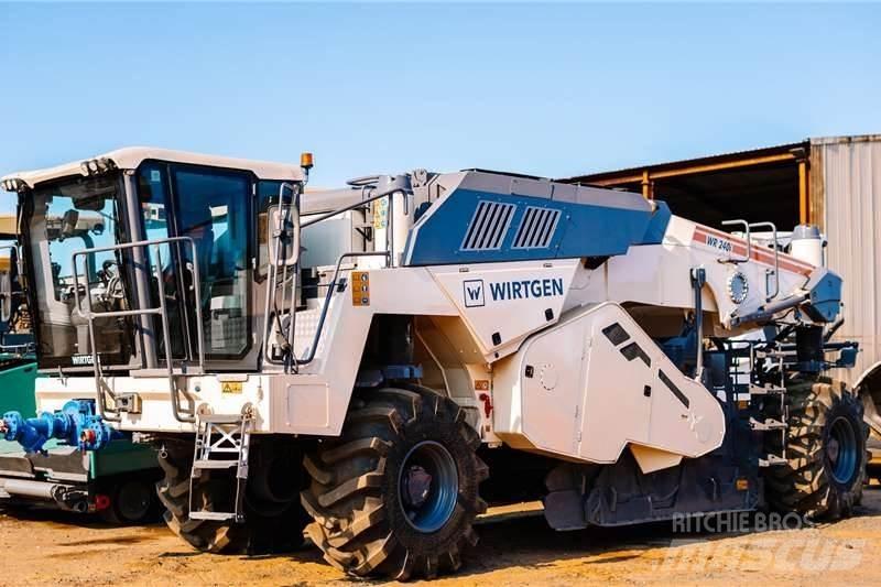 Wirtgen WR240 Kita