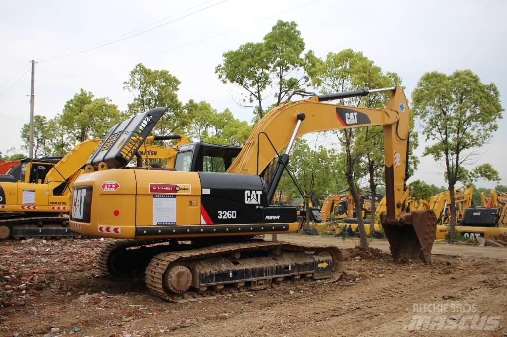CAT 326D Vikšriniai ekskavatoriai