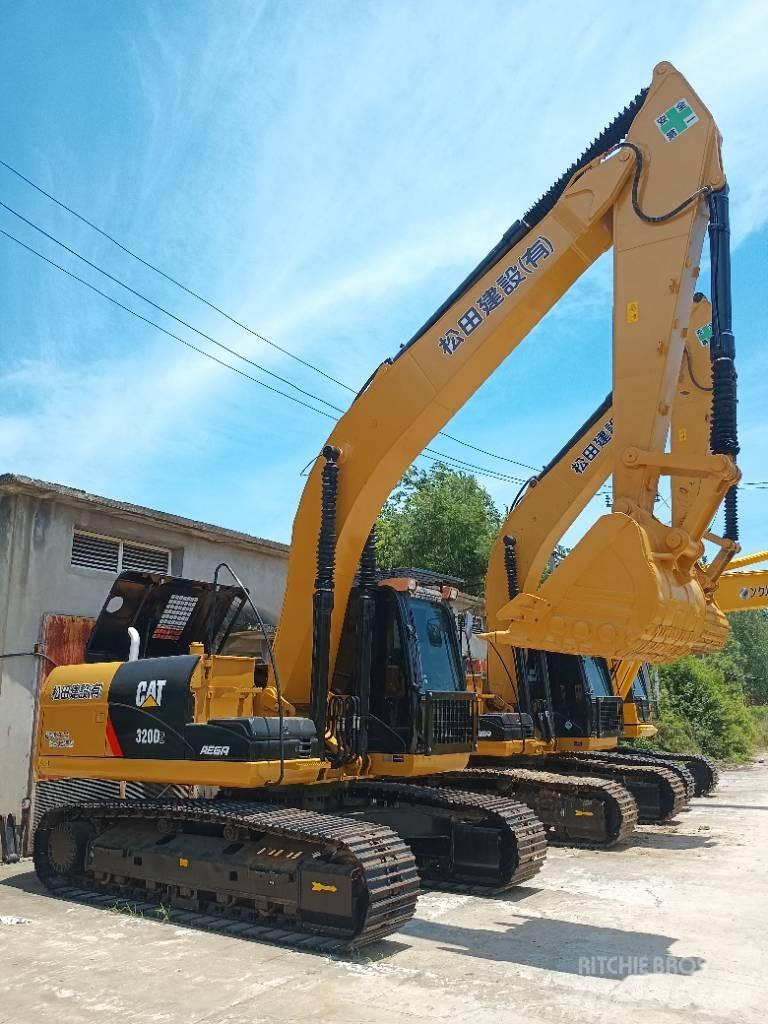 CAT 320 D2 Vikšriniai ekskavatoriai