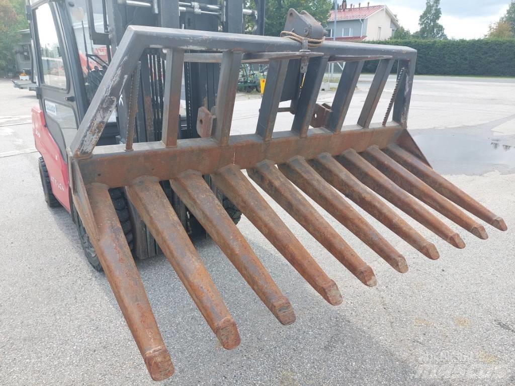  OMT Raivaustalikko Kiti krovimo ir kasimo mechanizmai ir jų priedai
