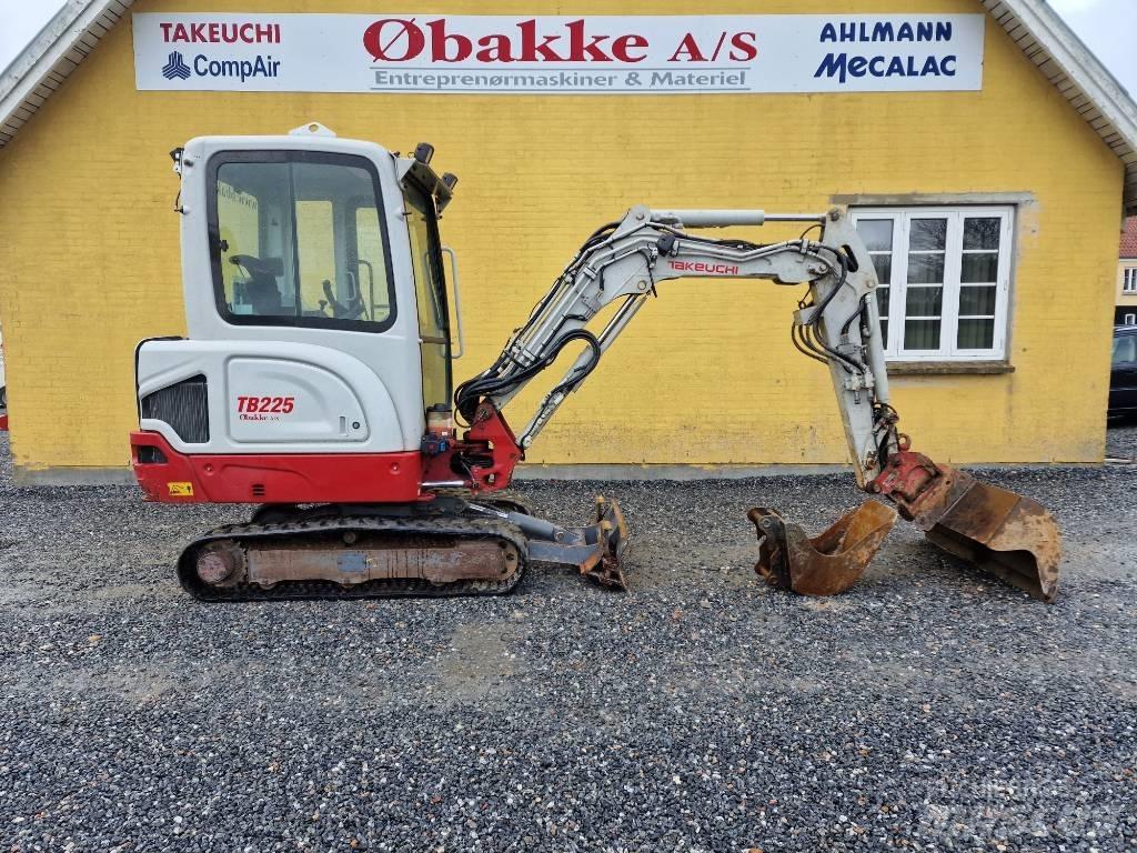 Takeuchi TB225 Mini ekskavatoriai < 7 t