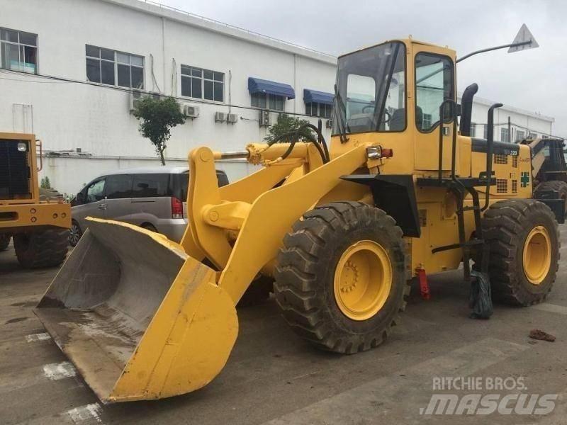 Komatsu WA 320 Ekskavatoriniai krautuvai