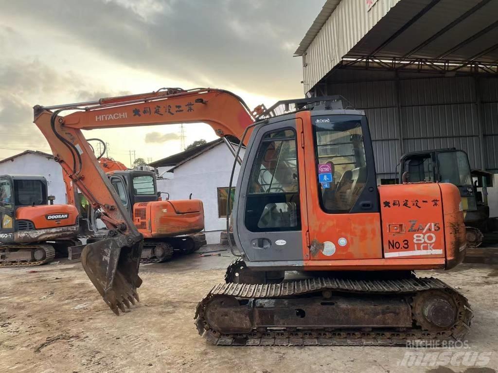 Hitachi ZX 80 Vikšriniai ekskavatoriai