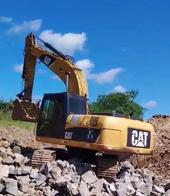 CAT 320D Vikšriniai ekskavatoriai