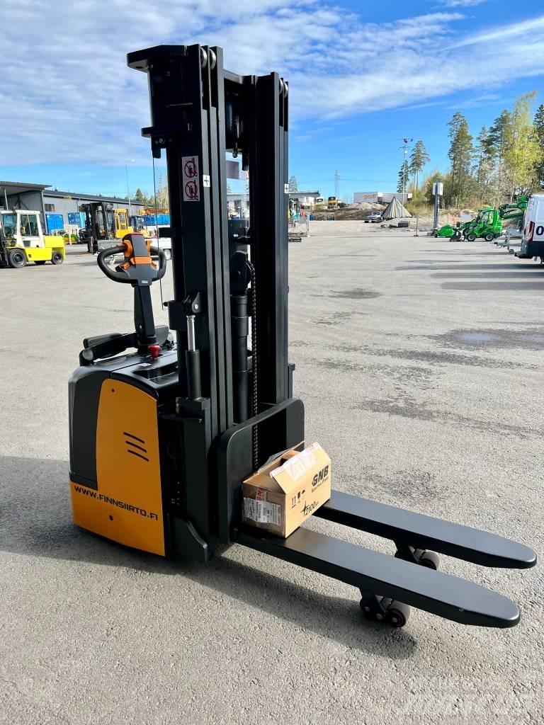 Hyundai 15ESR Savaeigiai rietuvai
