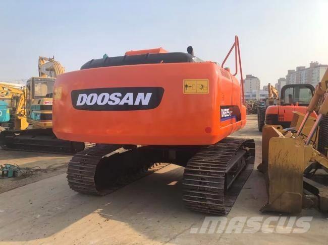 Doosan DH 225 LC-9 Vikšriniai ekskavatoriai