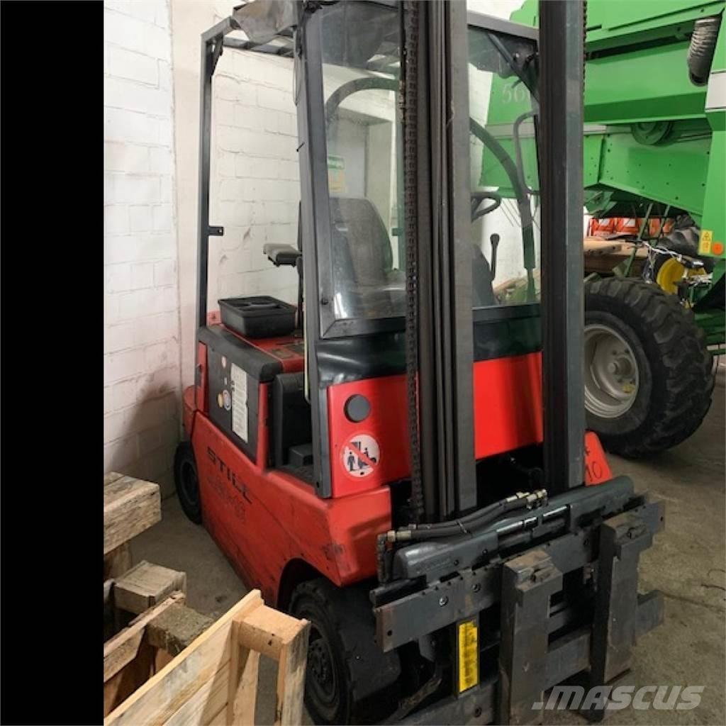 Still R60-16 Elektriniai šakiniai krautuvai