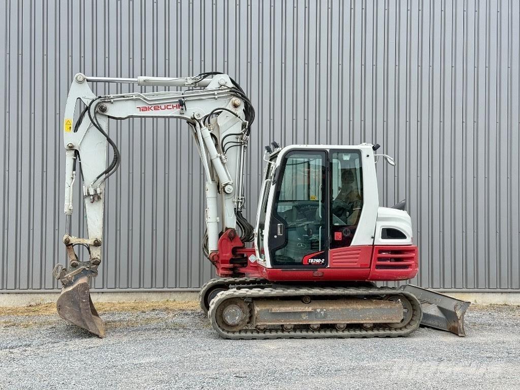 Takeuchi TB 290 Vidutinės galios ekskavatoriai 7-12 t