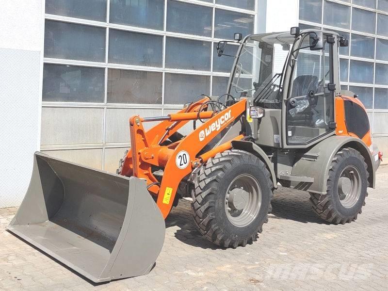 Atlas AR 400 Krautuvai su šoniniu pasukimu