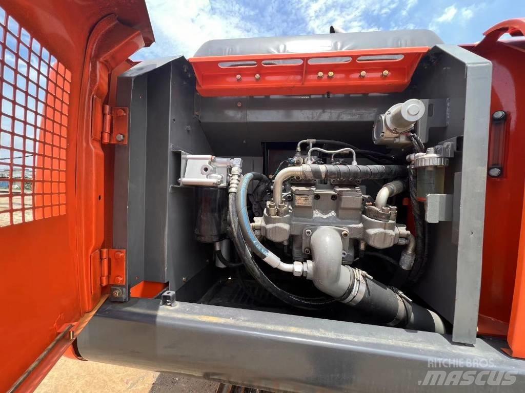 Hitachi ZX 200-6 Vikšriniai ekskavatoriai