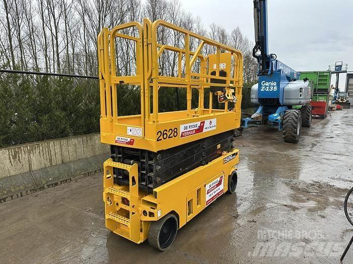 JCB S2632E Kiti keltuvai ir platformos