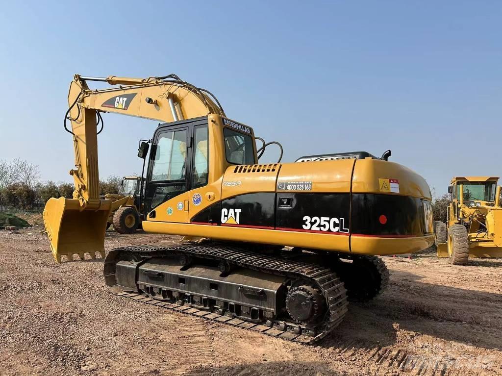 CAT 325 CL Vikšriniai ekskavatoriai