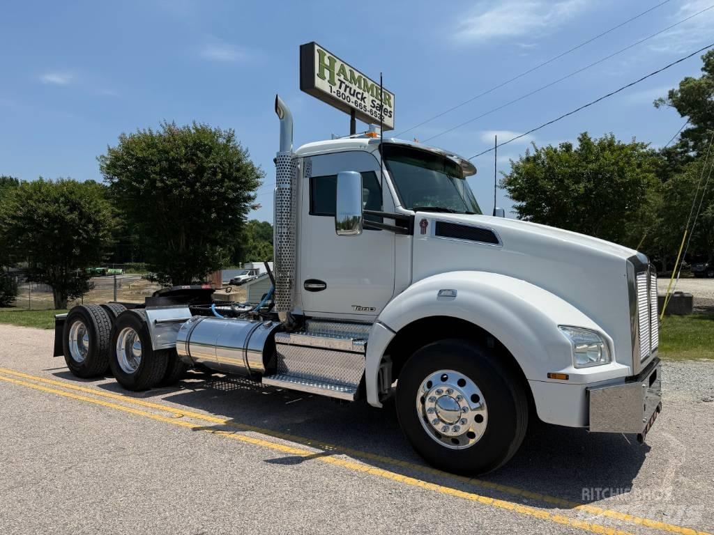 Kenworth T 880 Naudoti vilkikai