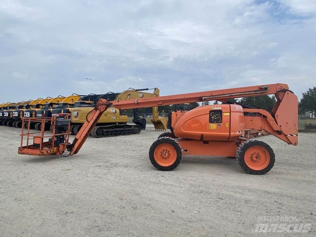 JLG 600AJ Alkūniniai keltuvai