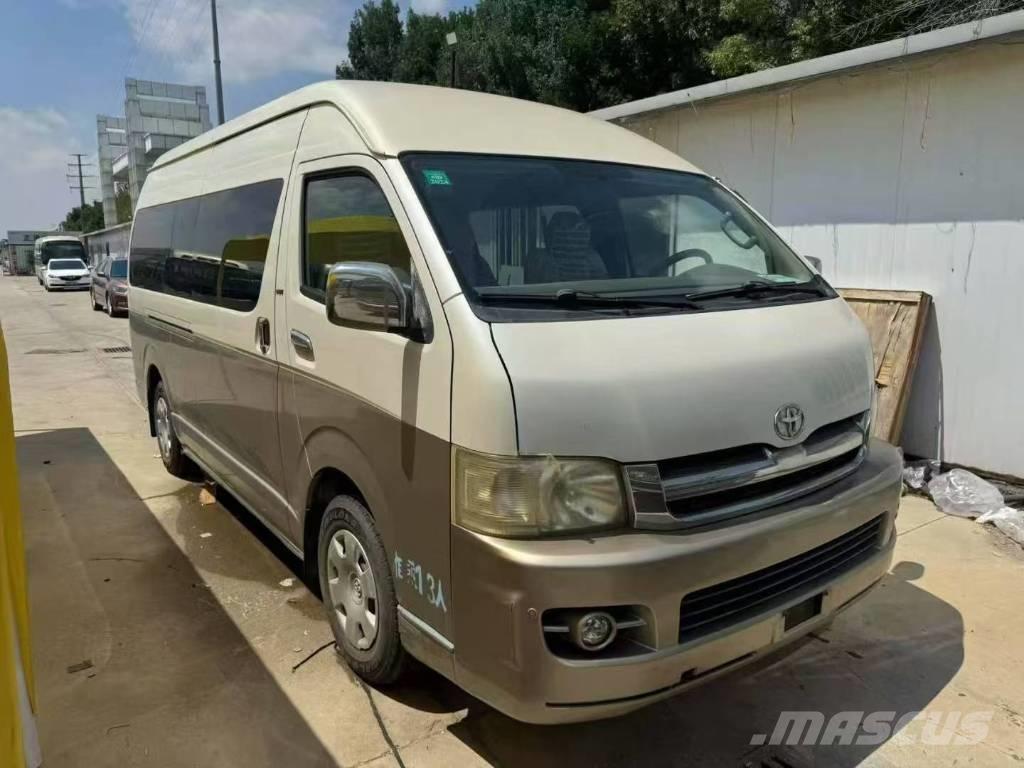 Toyota Hiace Mikroautobusai