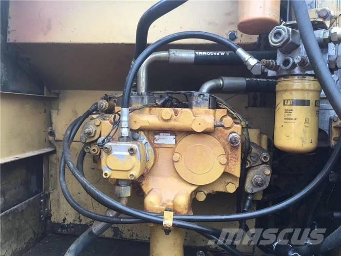 CAT 320 C Vikšriniai ekskavatoriai