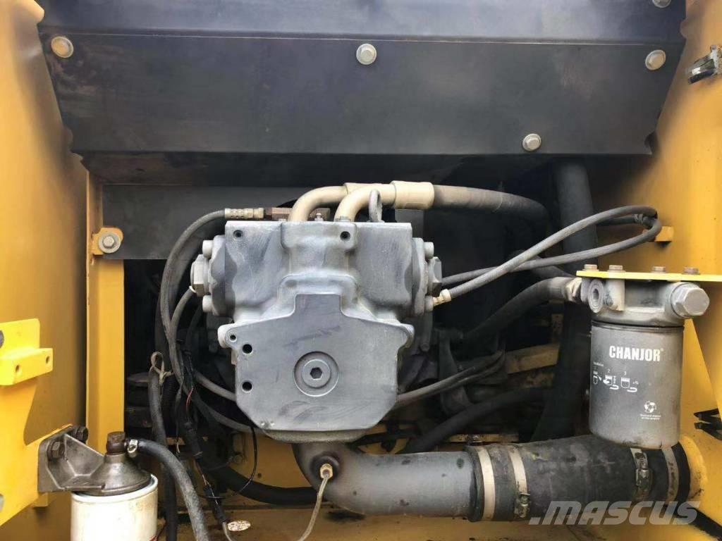 Komatsu pc200-7 Vikšriniai ekskavatoriai