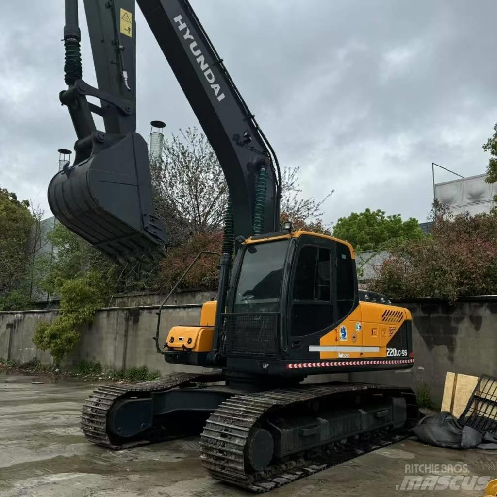 Hyundai R220LC-9S Vikšriniai ekskavatoriai