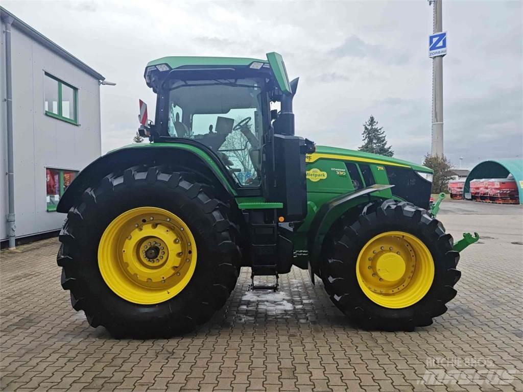 John Deere 7R 330 Traktoriai