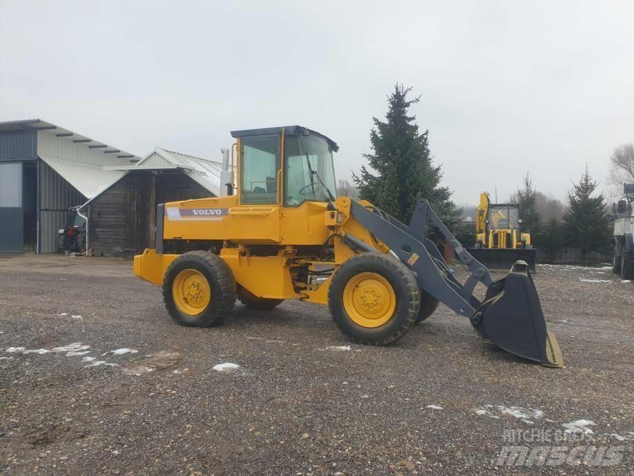 Volvo BM L50C Naudoti ratiniai krautuvai