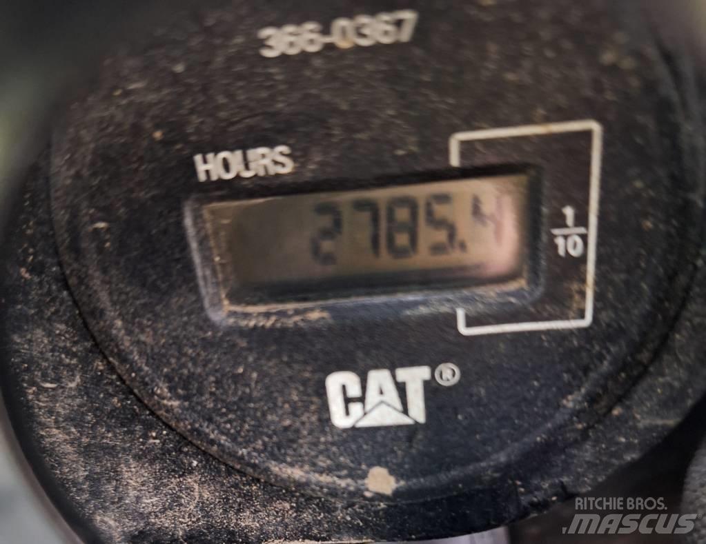 CAT 305 E2 + Powertilt Mini ekskavatoriai < 7 t