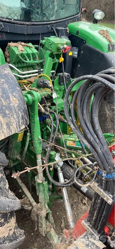John Deere 6155R Traktoriai