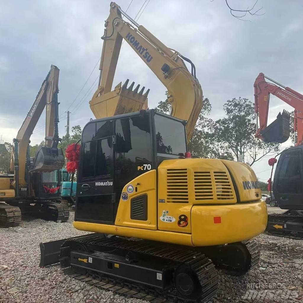 Komatsu PC 70-8 Vikšriniai ekskavatoriai