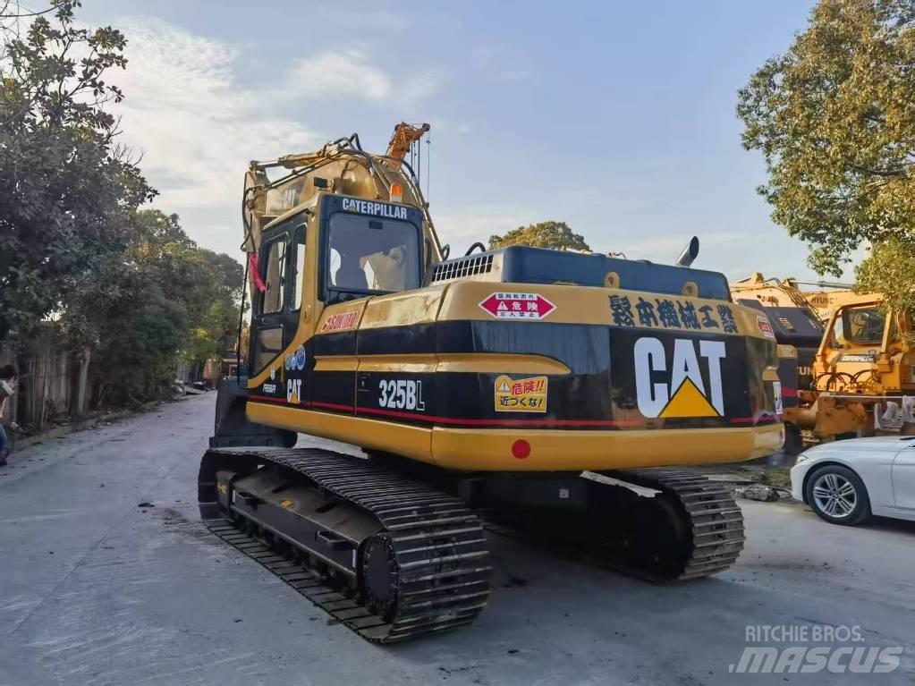 CAT CAT325B Atliekų / pramoniniai krautuvai
