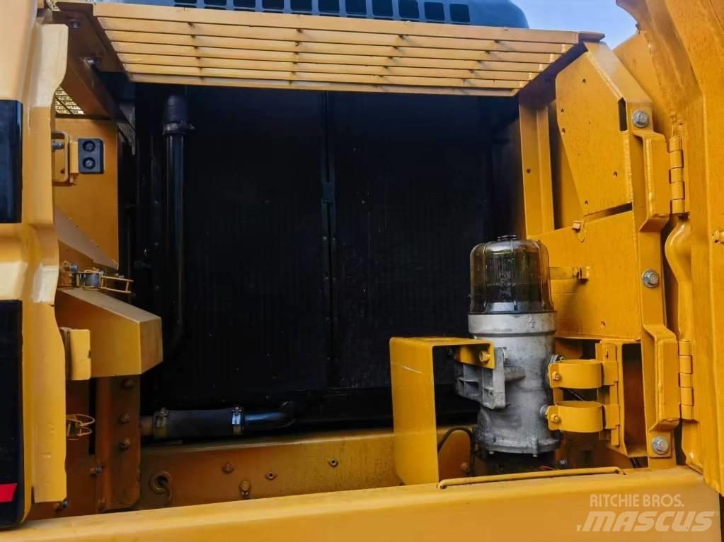 CAT CAT325B Atliekų / pramoniniai krautuvai