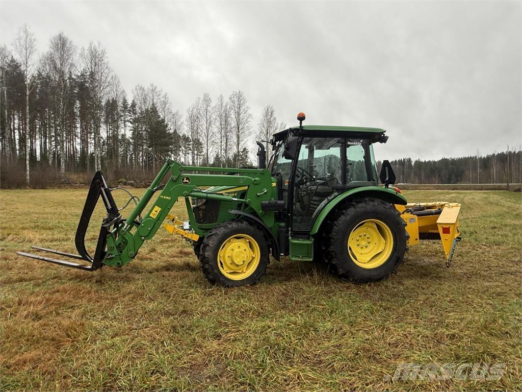 John Deere 5058E Traktoriai