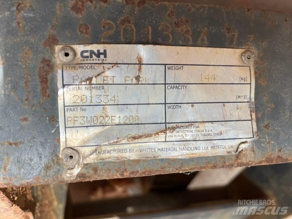 CNH 321 Kiti naudoti statybos komponentai