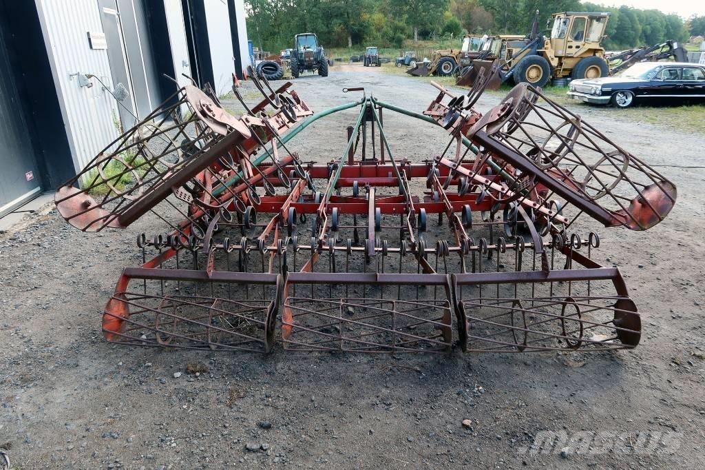  Harv Kita sėjamoji technika ir jų priedai