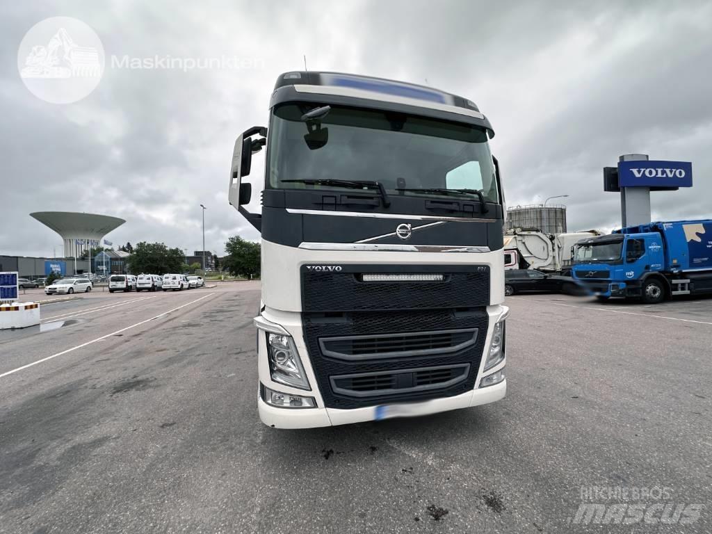 Volvo FH 500 EKIPAGE Sunkvežimiai su keliamuoju kabliu
